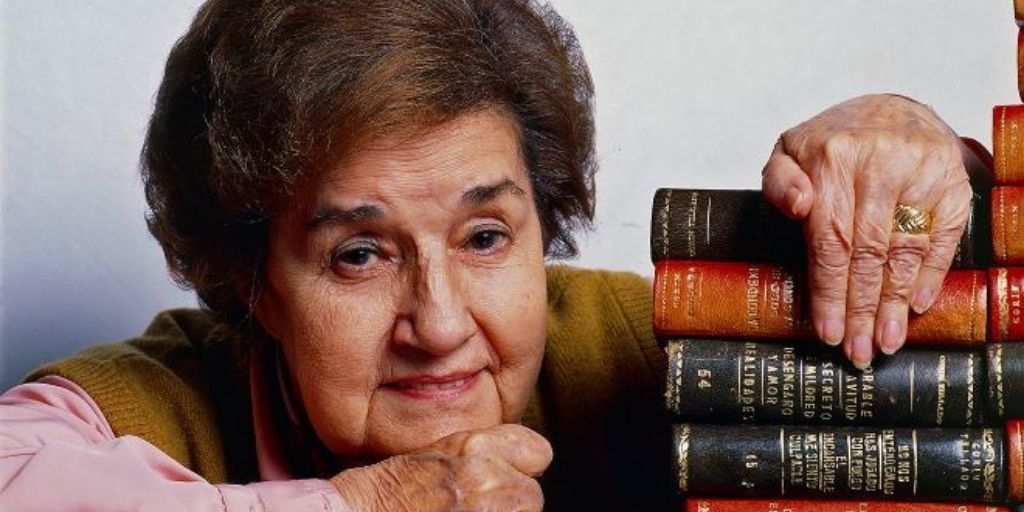The most prolific author Maria del Socorro Tellado Lopez (aka Corin Tellado) picture